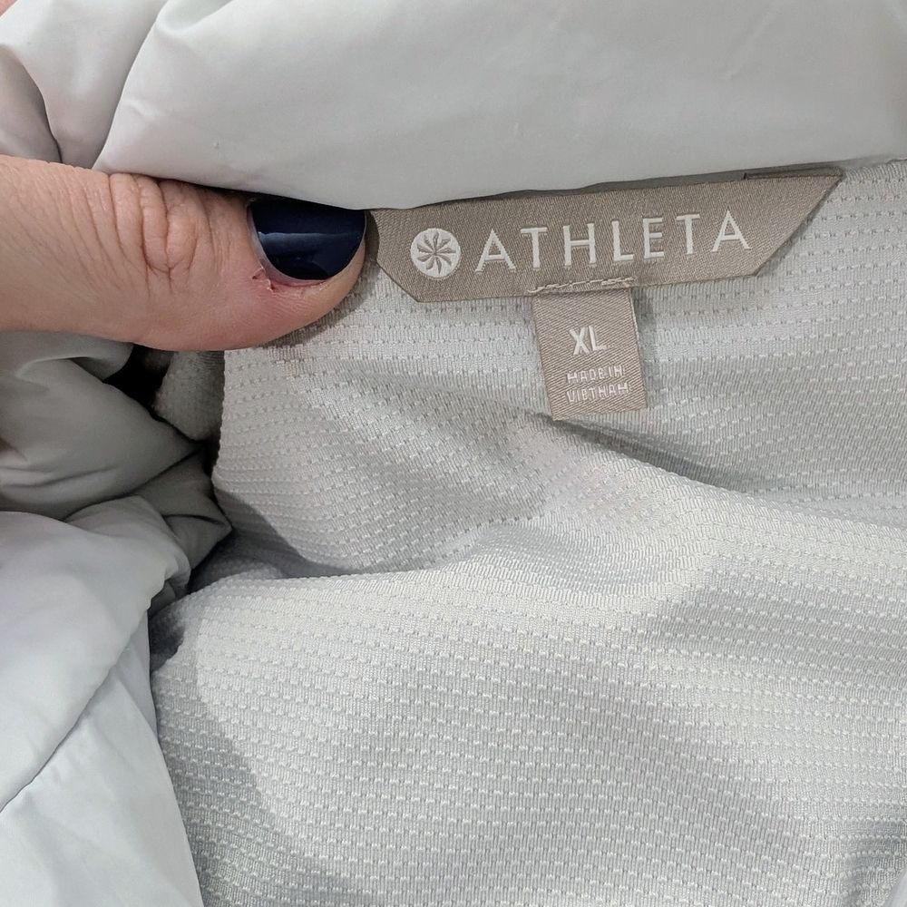 Athleta Women's Gray Primaloft Jacket - Picture 6 of 7